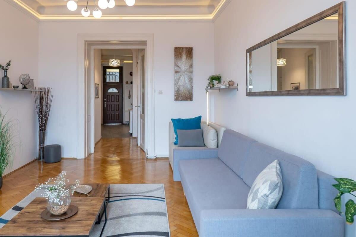Chic Central Flat With River View بودابست المظهر الخارجي الصورة